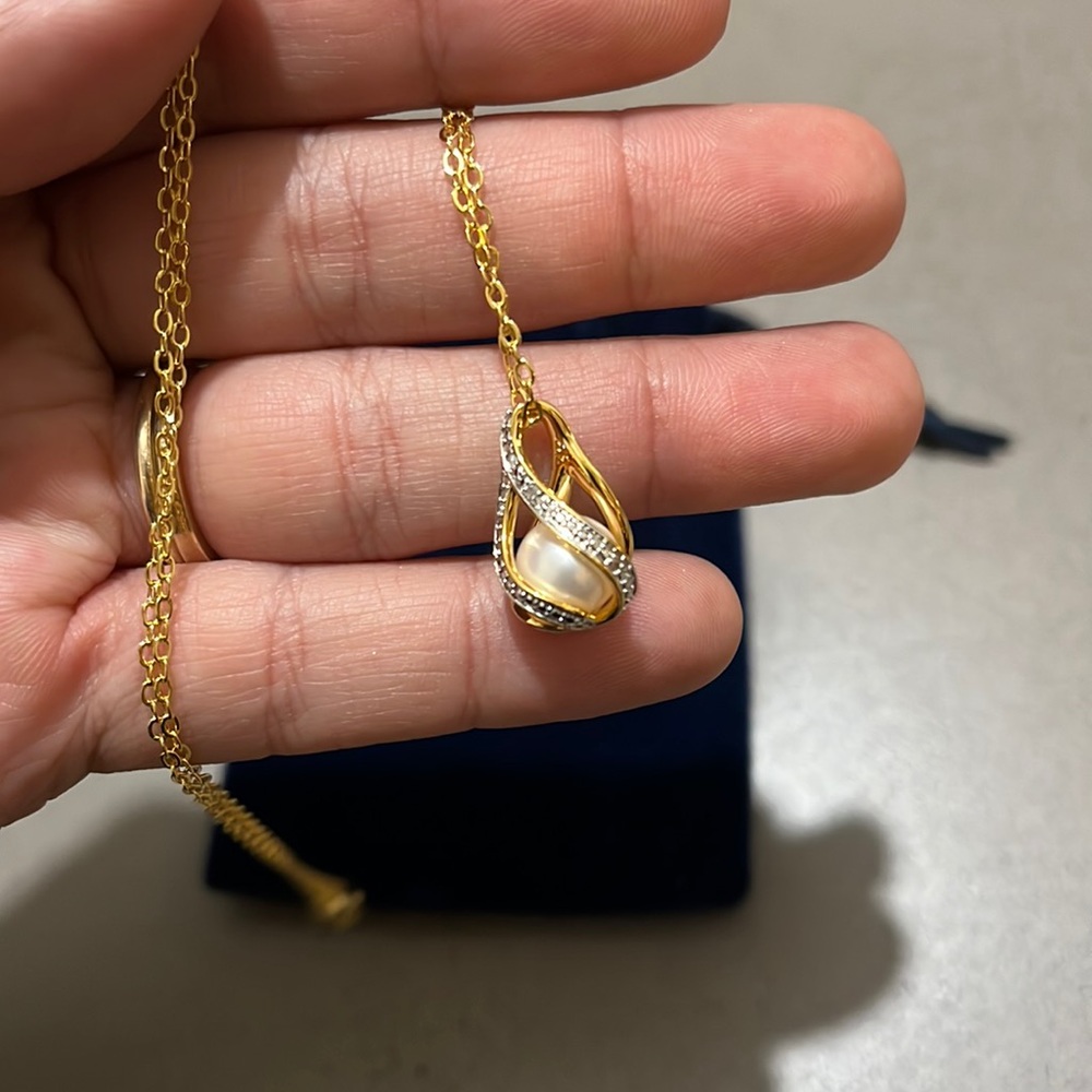 Danbury Mint pearl necklace